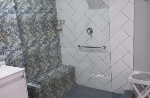 Kimberley House | Cronin Luxury Accommodation Room 1