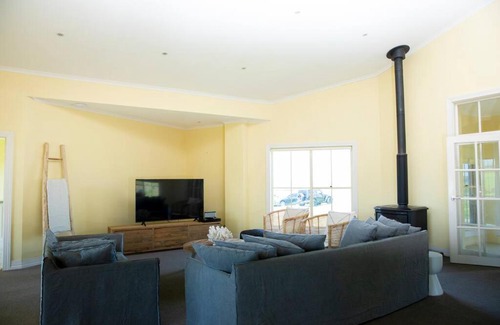 Willow Vale House | Crooked River Wines Estate House, Gerringong