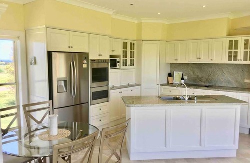 Willow Vale House | Crooked River Wines Estate House, Gerringong