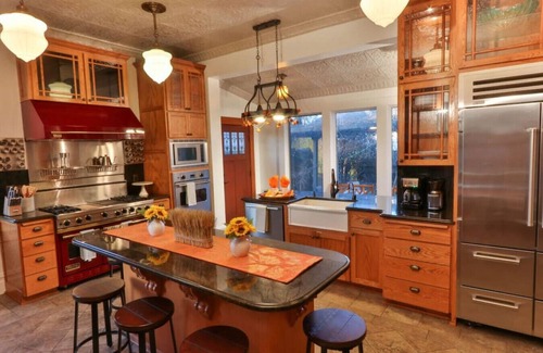 Walla Walla House | Cropp Mansion · Spectacular Historic Cropp Mansion in Town