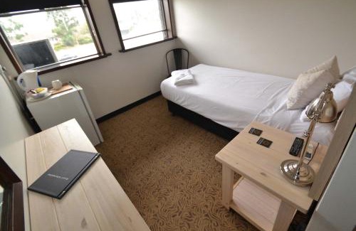 Casula Hotel | Crossroads Hotel