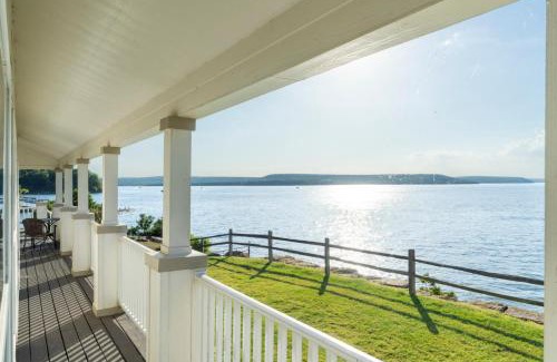 Sperry House | CrossTimbers Marina and Cottages