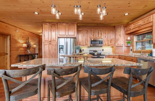 Raccoon Ridge Cabin | Crow`s Nest - Aska Adventure Area