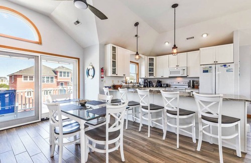 Corolla House | Crown Blessing | 198 ft from the Beach | Dog Friendly, Private Pool, Hot Tub | Corolla