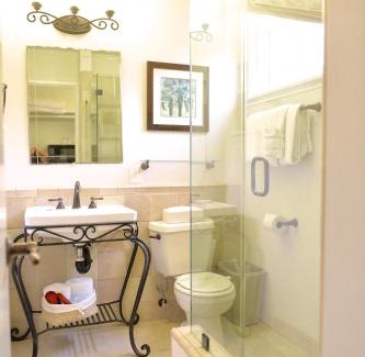 Coronado Hotel | Crown City Inn Coronado
