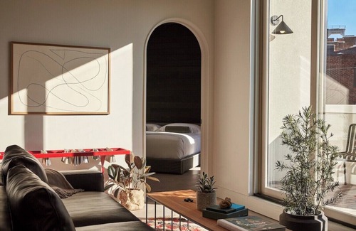 Olde Kensington Hotel | Crown Grand Two Bedroom King + Queen W/Terrace