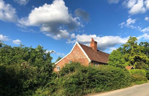 Saxmundham Bed & Breakfast | Crown House Great Glemham