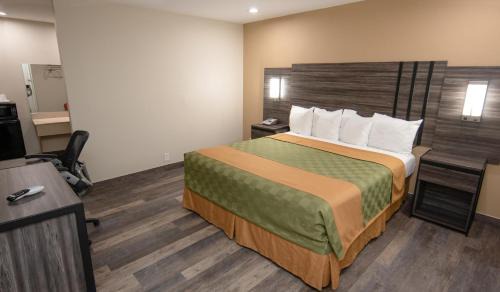 El Centro Hotel | Crown Motel