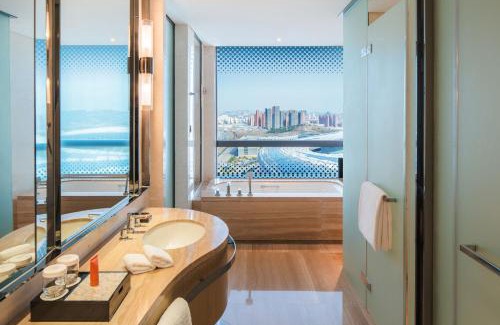 Ganjingzi Hotel | Crowne Plaza Dalian Sports Center by IHG