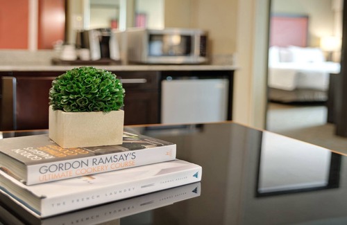 The Villages Hotel | Crowne Plaza Houston Galleria Area by IHG