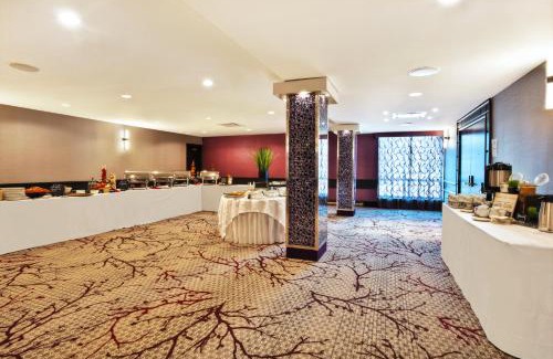 Kitchener Hotel | Crowne Plaza Kitchener-Waterloo by IHG