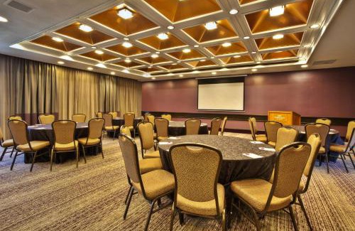 Kitchener Hotel | Crowne Plaza Kitchener-Waterloo by IHG