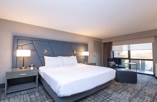 Warwick Hotel | Crowne Plaza Providence-Warwick Airport by IHG