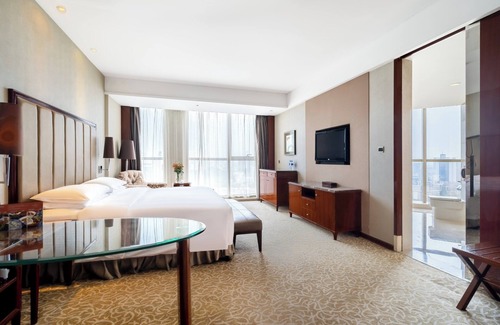Jingkou District Hotel | Crowne Plaza Zhenjiang by IHG