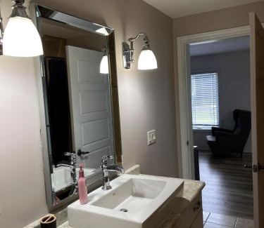 Crystal Beach Apartment | Crystal Beach home in Niagara