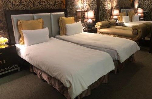 North District Hotel | Crystal Business Motel