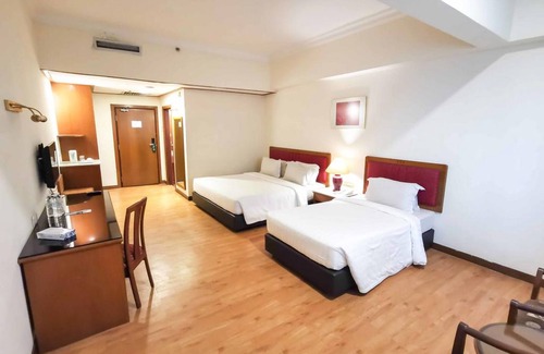 Pelabuhan Klang Hotel | Crystal Crown Hotel Harbour View