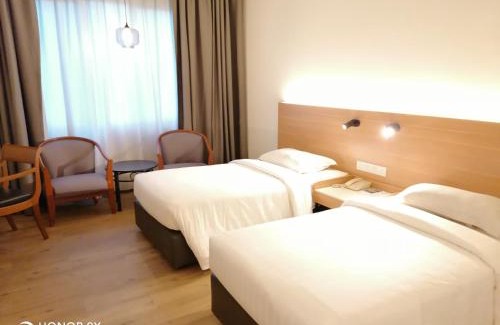 Pelabuhan Klang Hotel | Crystal Crown Hotel Harbour View, Port Klang