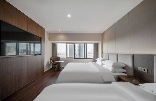 Duryu-dong Hotel | Crystal Hotel