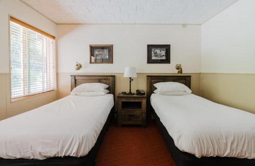 Enumclaw Cabin | Crystal Mountain Hotels