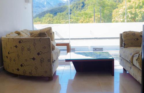 Illukkumbura Hotel | CRYSTAL RIVERSTON DECK