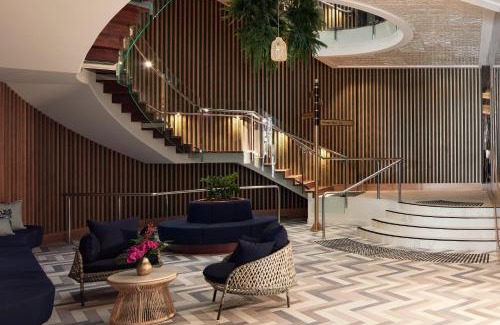 Cairns Central Business District Hotel | Crystalbrook Flynn
