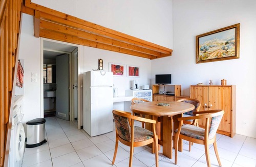 Saint-Pierre-la-Mer House | CS-SP15 Pavilion with collective swimming pool and tennis court