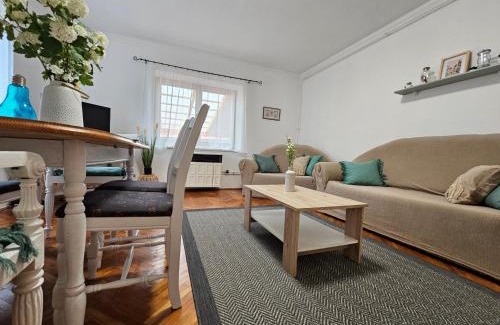 Malyinka Apartment | Csobogós Vendégház Mályinka