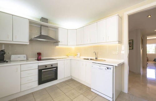 Elviria Apartment | Cubo's Apartment Boutique Elviria Hills/golf/free wifi