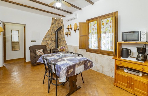 Cartama Cottage | Cubo's Casa Rural Viña Miranda/private pool/ideal for children/mountain views