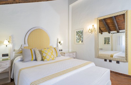 Casarabonela Bed & Breakfast | Cubo's Hotel Cortijo San Antonio Caminito del Rey/air conditioning/free Wi-Fi/free parking