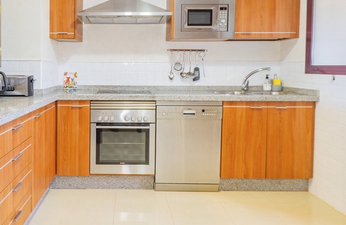 Ojen Apartment | Cubo's Marbella Apartment Golf & Parking/community pool/air conditioning/free wifi