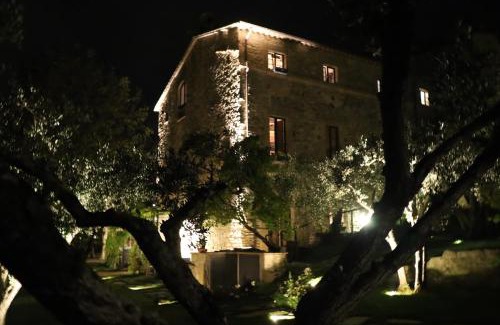 Castel d'Arno House | Cucina condivisione e natura - il rifugio perfetto per gruppi fino 31 - Assisi Perugia