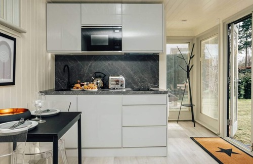 Medmenham Cabin | Cuckoo Hideaway - Cabin in a peaceful location