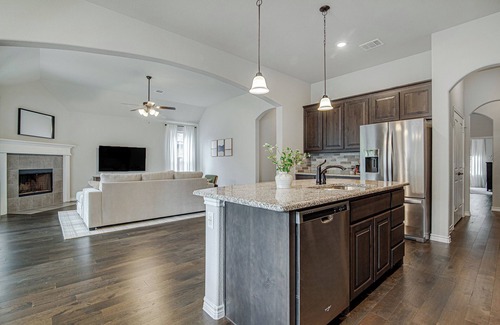 Joshua House | Cul-de-Sac Oasis: Your Perfect Family Hideaway!