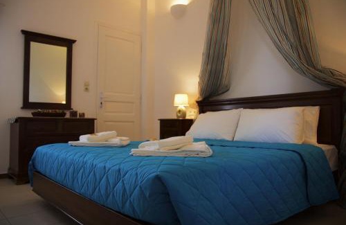 Pyrgos Apartment | Cultural House