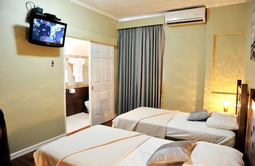 Saint James House | Culture Crossroads Inn