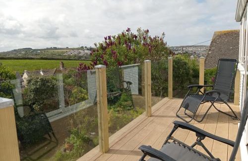 Perranporth House | Curlews Cottage - House with 3 bedrooms and garden - walking distance to the beach