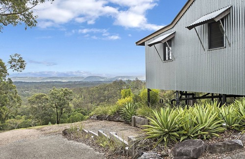 Kobble Creek Cottage | Currawong Cottage Hill Top