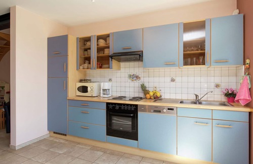 Tenneville House | Cushy Holiday Home with Fenced Garden