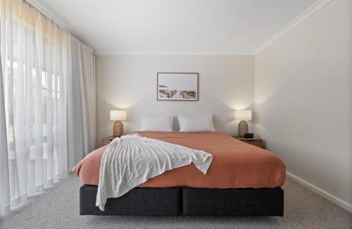 Burnside House | Cusmano Retreat - contemporary rural homestay