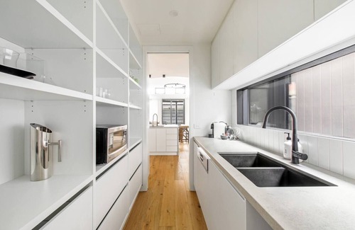 Moonee Ponds House | Custom built Designer Indoor Outdoor Urban Oasis
