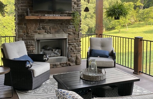 Bristol House | Custom Home 1.1 miles from Bristol Motor Speedway