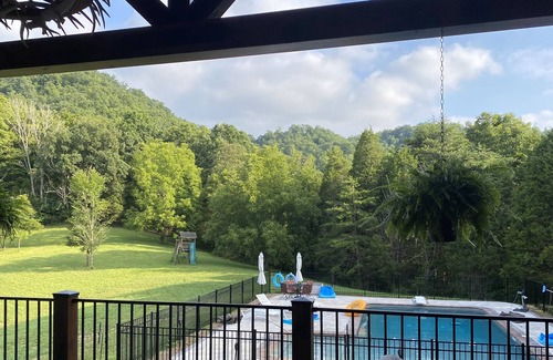 Bristol House | Custom Home 1.1 miles from Bristol Motor Speedway