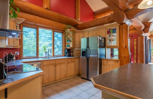 Crescent Valley Ski Chalet | Custom Timber Frame Home with Hot Tub