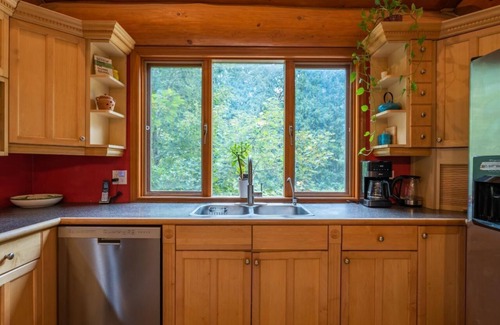 Crescent Valley Ski Chalet | Custom Timber Frame Home with Hot Tub