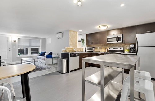 Near Northeast Apartment | Cute 1 Bedroom Apartment near Union Market