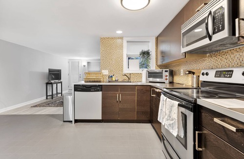 Near Northeast Apartment | Cute 1 Bedroom Apartment near Union Market