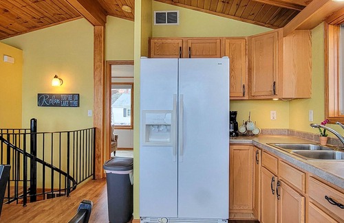 Whipholt Cabin | Cute 2-bed Cabin w/ prestige views of Leech Lake!