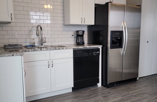 Blue Springs Apartment | Cute and Cozy Apartment close to several highways
